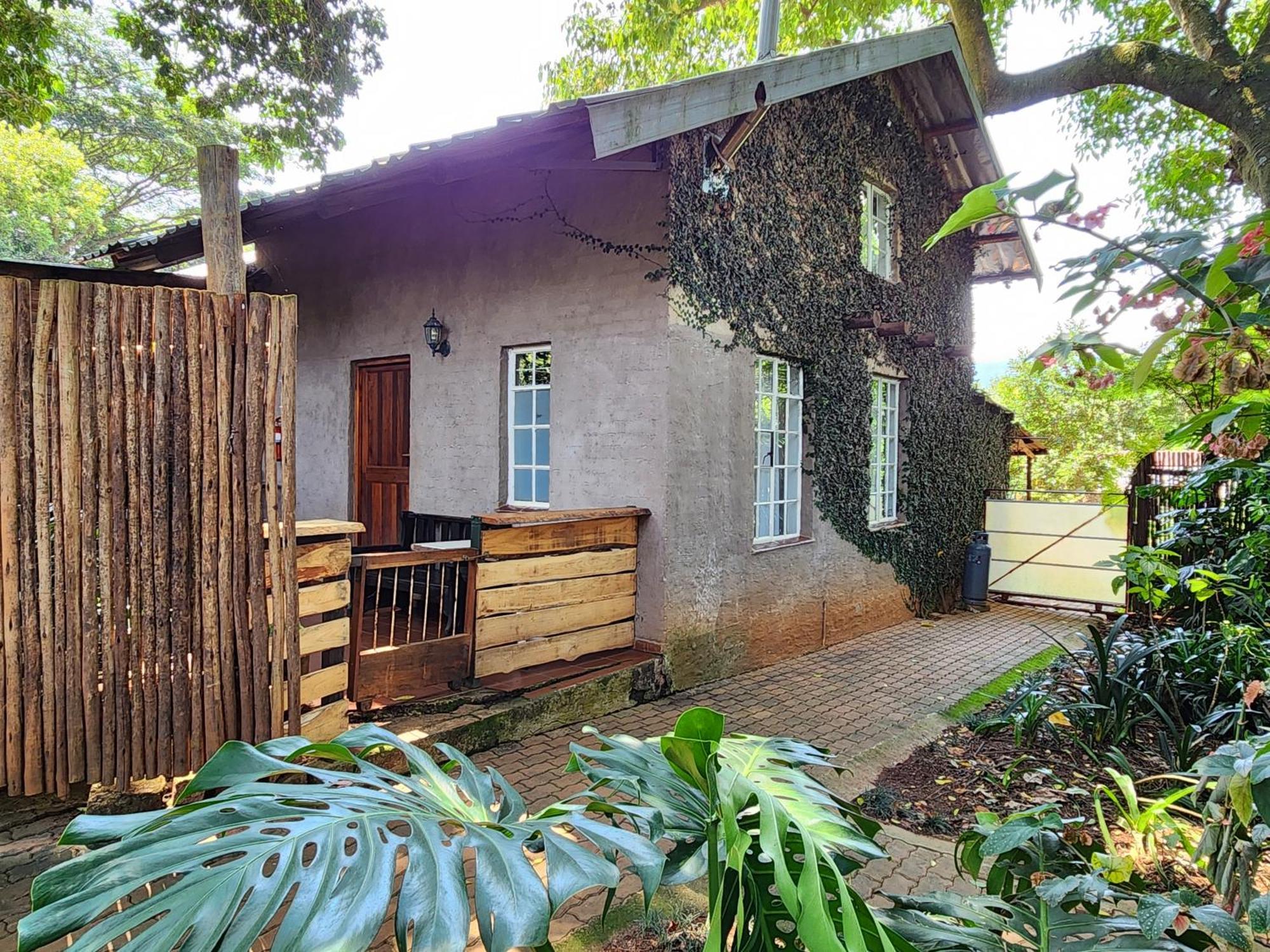 Softwaters Guesthouse Cottages Louis Trichardt Exteriör bild