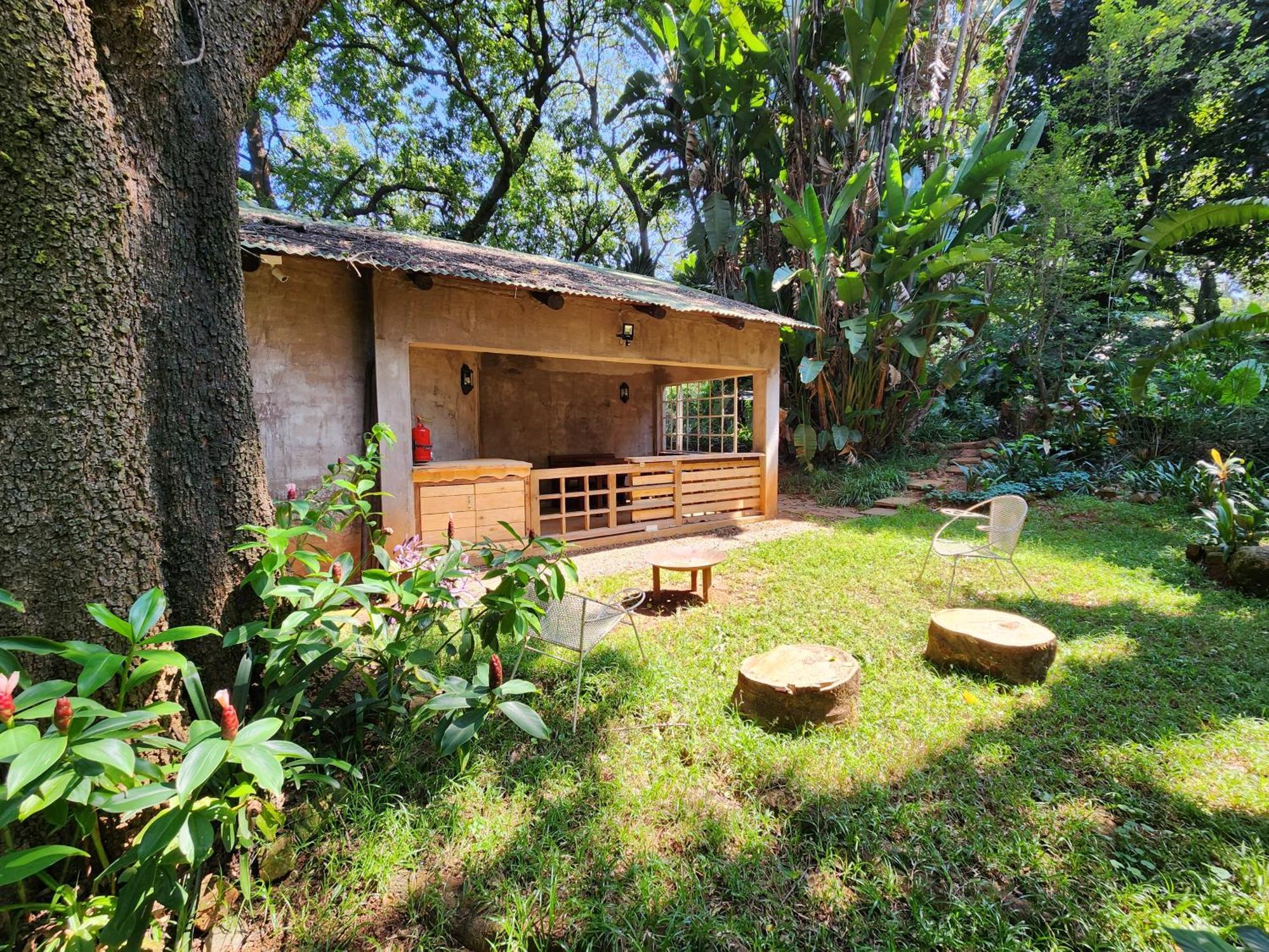 Softwaters Guesthouse Cottages Louis Trichardt Exteriör bild