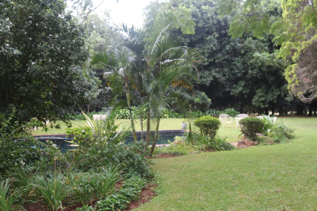 Softwaters Guesthouse Cottages Louis Trichardt Exteriör bild
